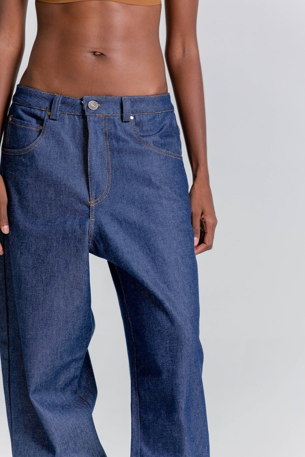 PANTALONES & JEANS