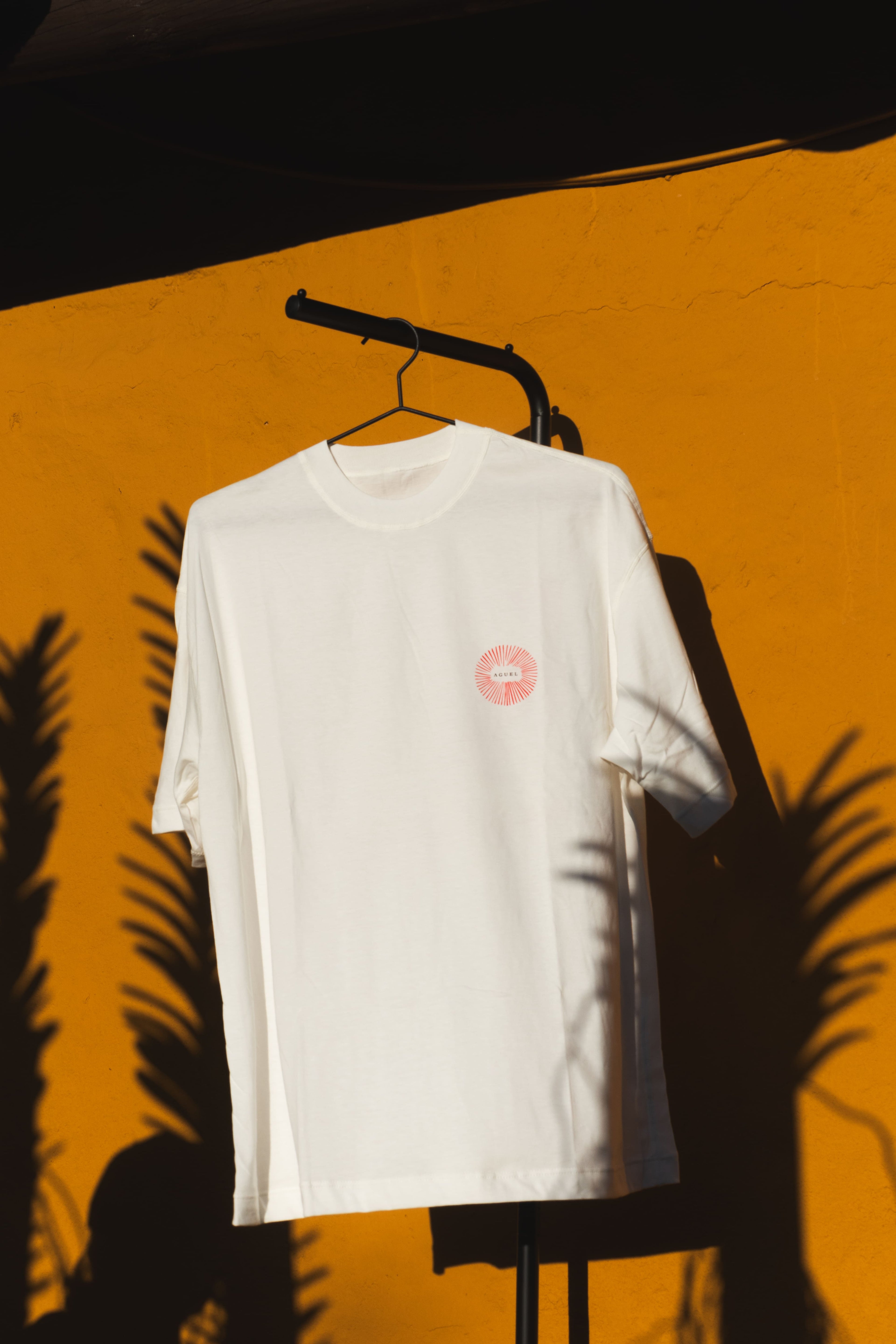 Camiseta Oversized Marfil – Miltonia Vexillaria