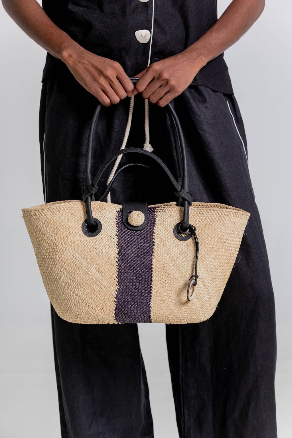 Bolso Iraca Cuero Pequeño Crudo Negro