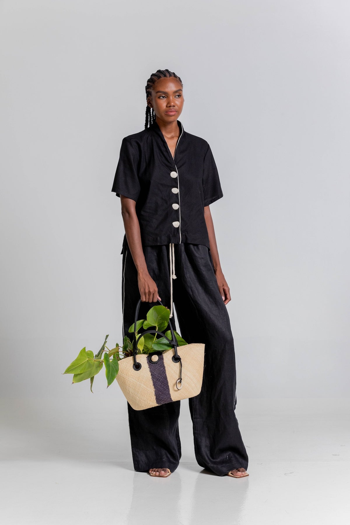 Bolso Iraca Cuero Pequeño Crudo Negro