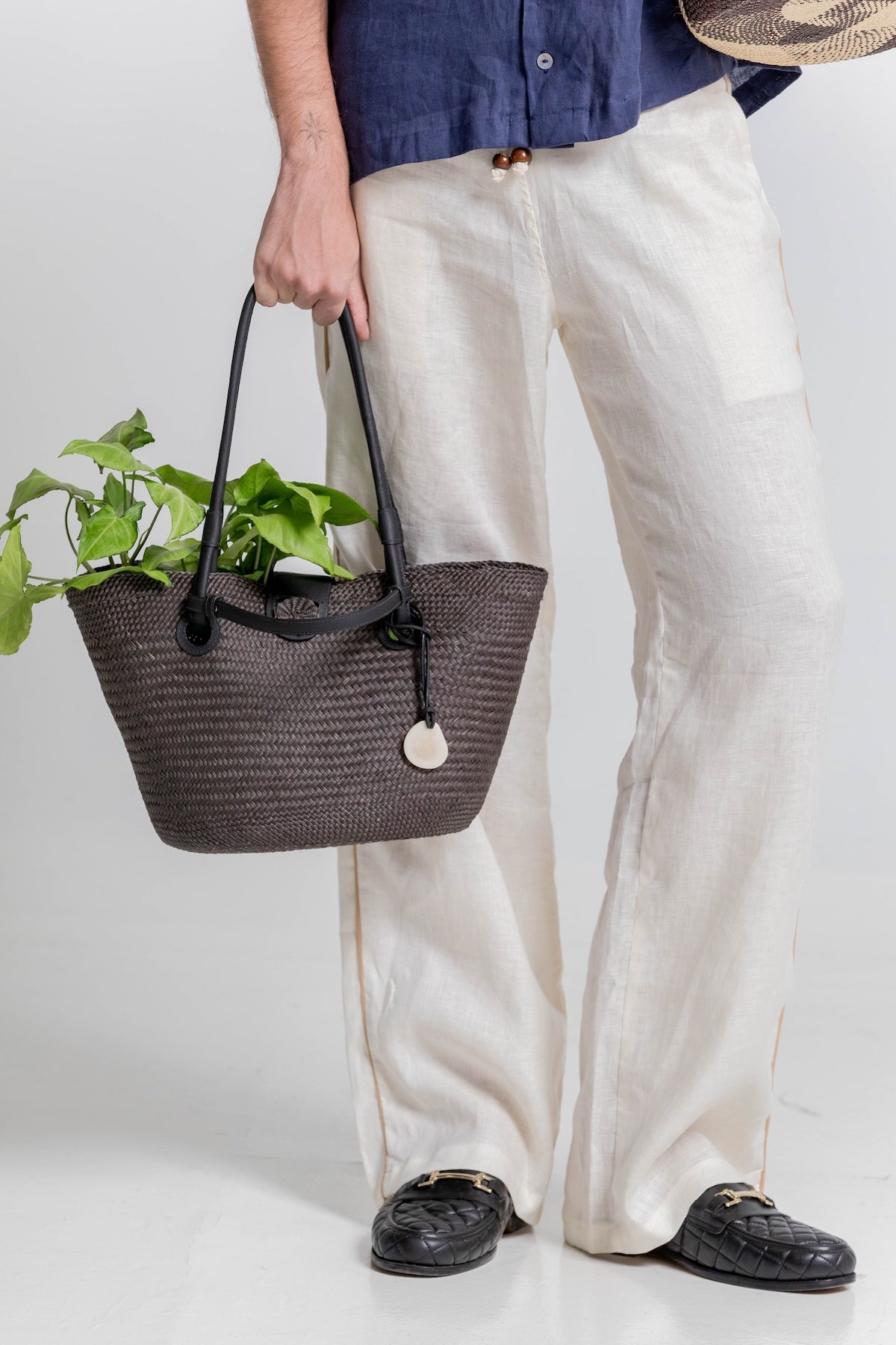 Bolso Iraca Cuero Pequeño Negro
