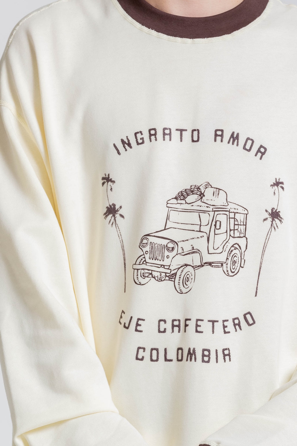 Buzo Trigo Estampado Café