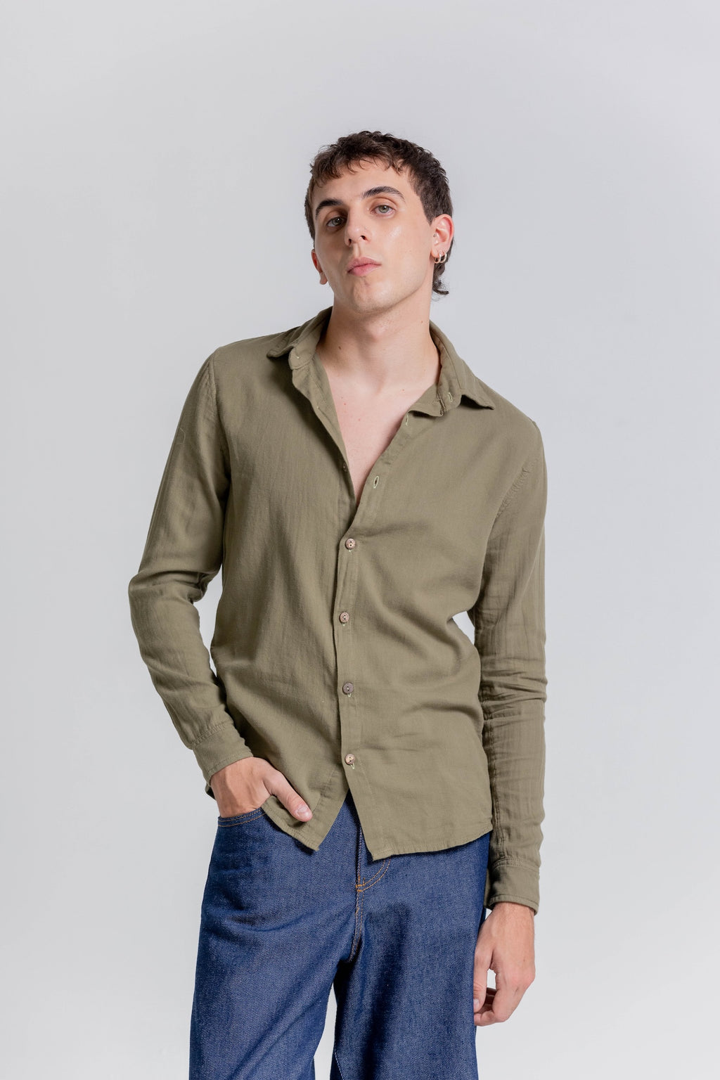 Camisa Clásica Verde Oliva