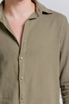 Camisa Clásica Verde Oliva
