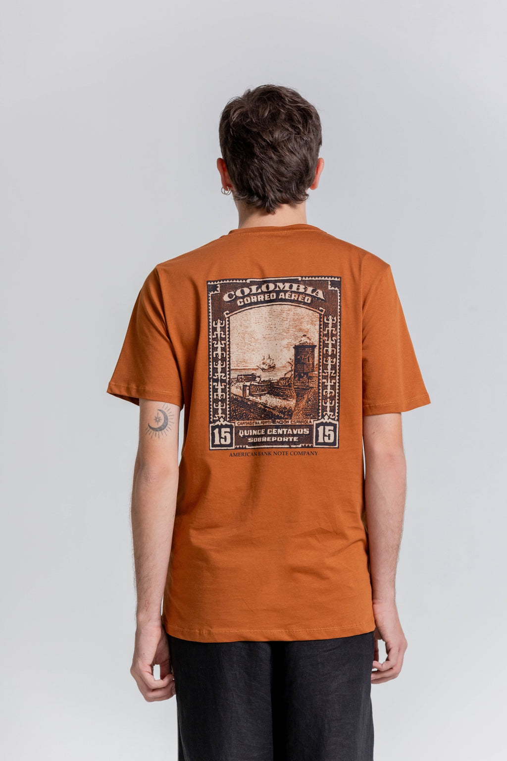 Camiseta Correos